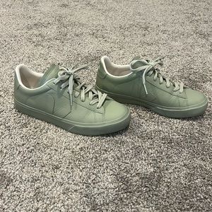 Veja Leather Campo Sneaker Size 8